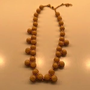 Short beaded necklace